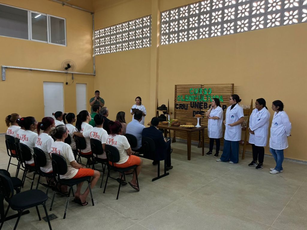 Custodiados do Conjunto Penal de Juazeiro iniciam curso de cultivo de hortaliças e legumes