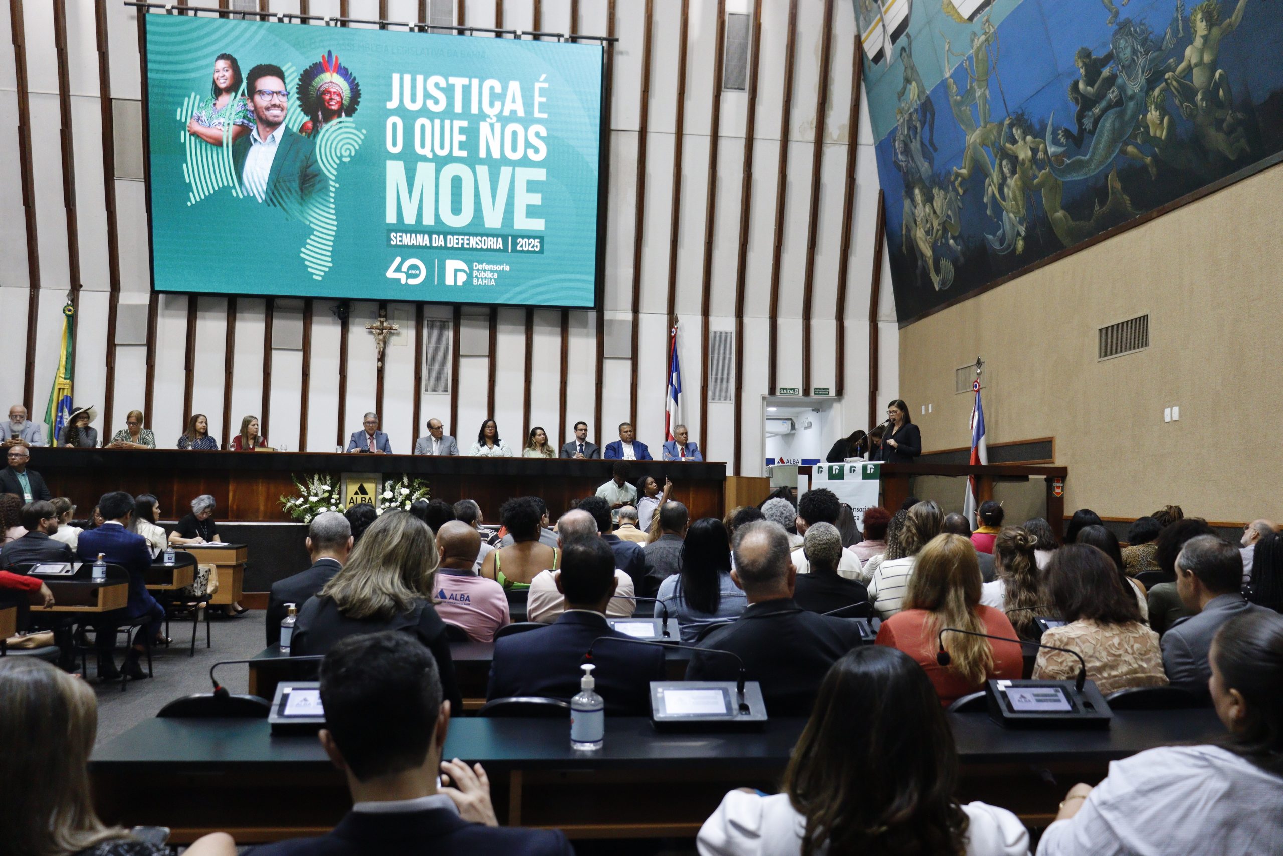 “Somos parte vital do Sistema de Justiça”, afirma defensora-geral em sessão especial em homenagem ao Dia da Defensoria na ALBA