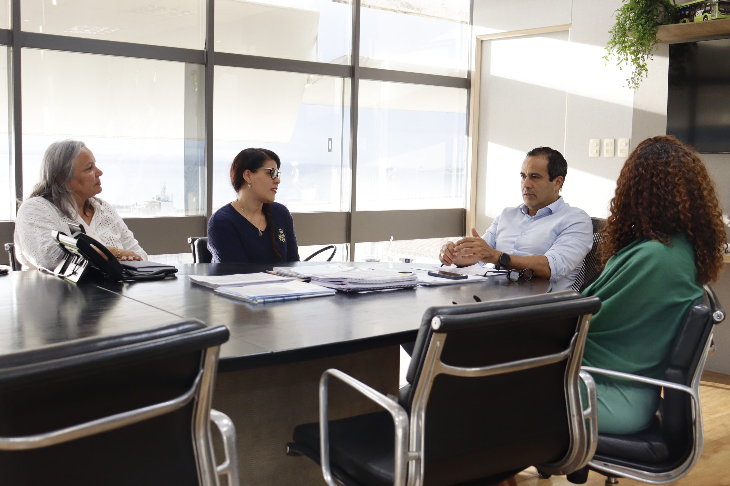 Defensoria e Prefeitura de Salvador discutem parcerias para ampliar o acesso à justiça na capital