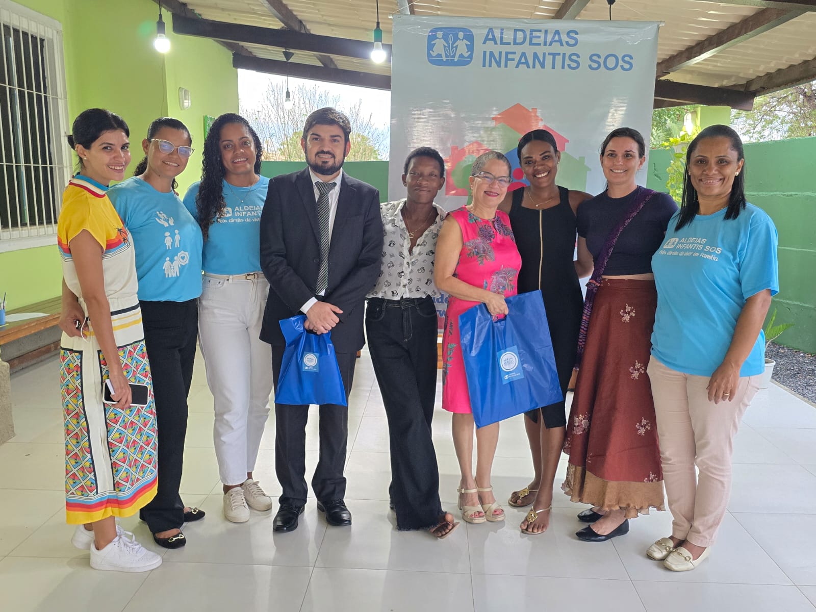 Defensoria visita projeto de acolhimento a crianças em situação de vulnerabilidade, em Lauro de Freitas