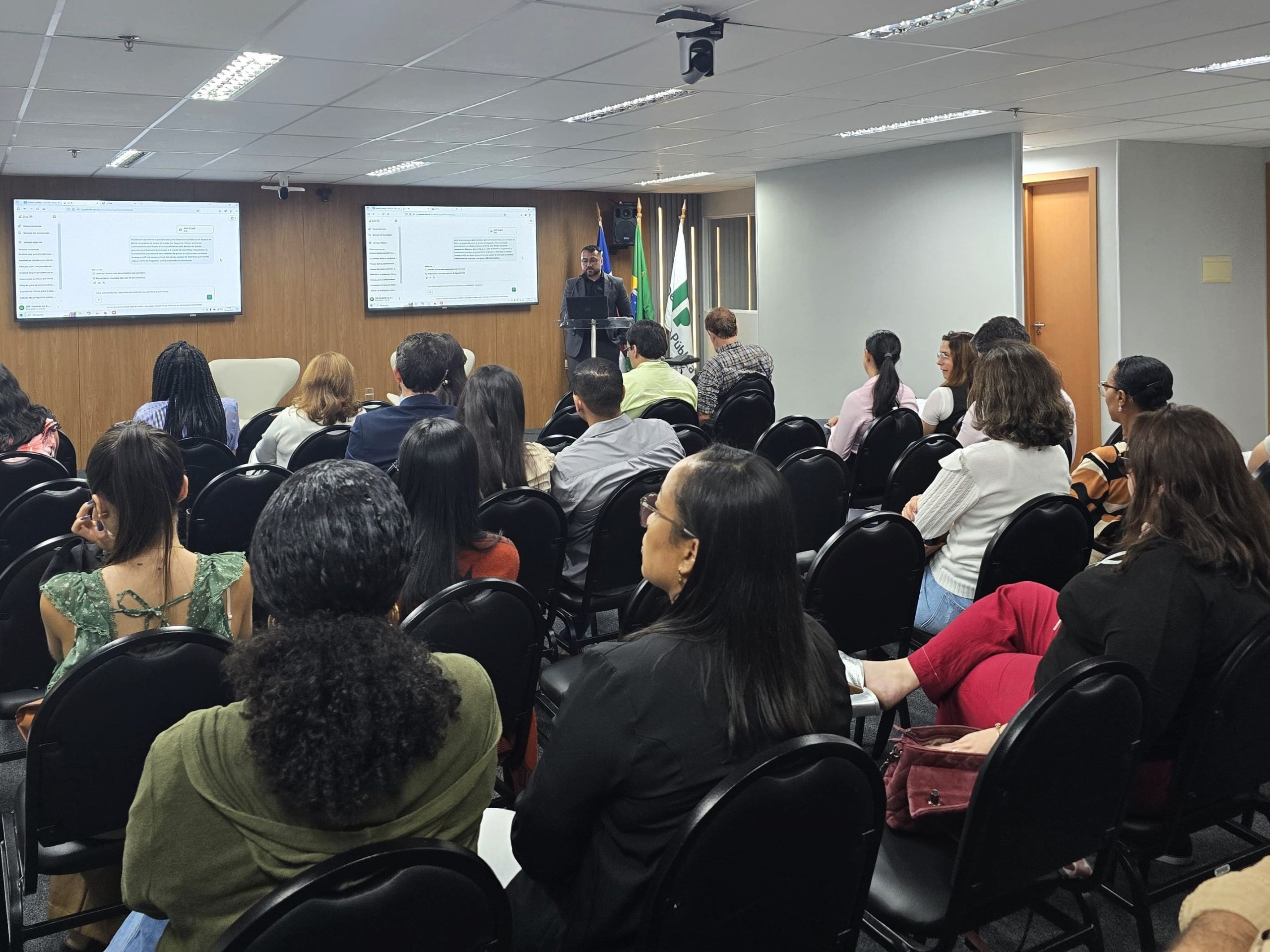 Curso sobre Inteligência Artificial debate inovações tecnológicas na Defensoria