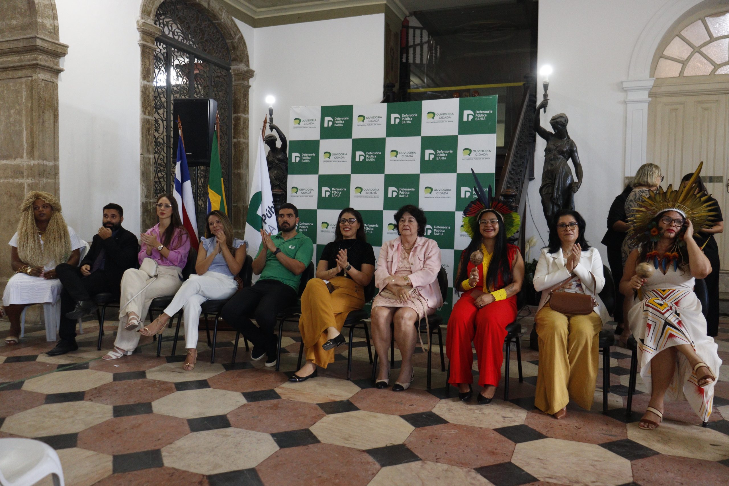 Posse Popular tem dia de encontros históricos com primeiras mulheres indígena e trans à frente da Ouvidoria Cidadã
