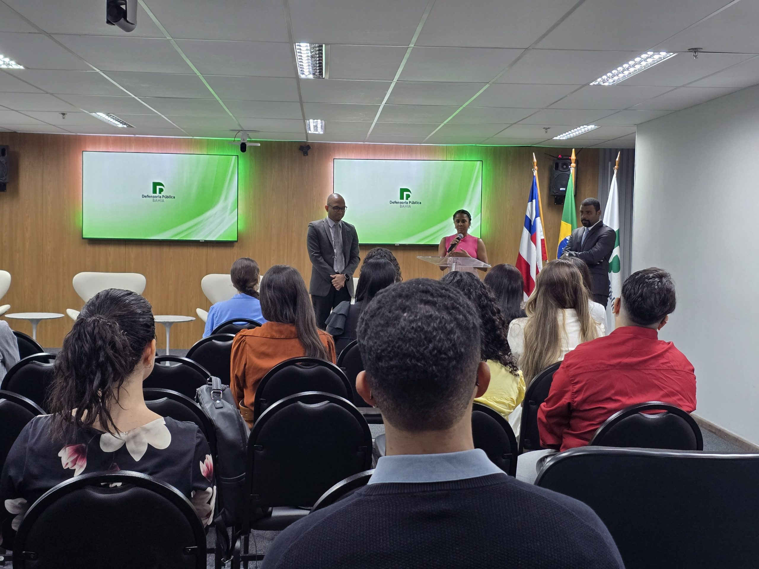 Unidades da Defensoria recebem 131 novos(as) residentes jurídicos(as) na capital e no interior