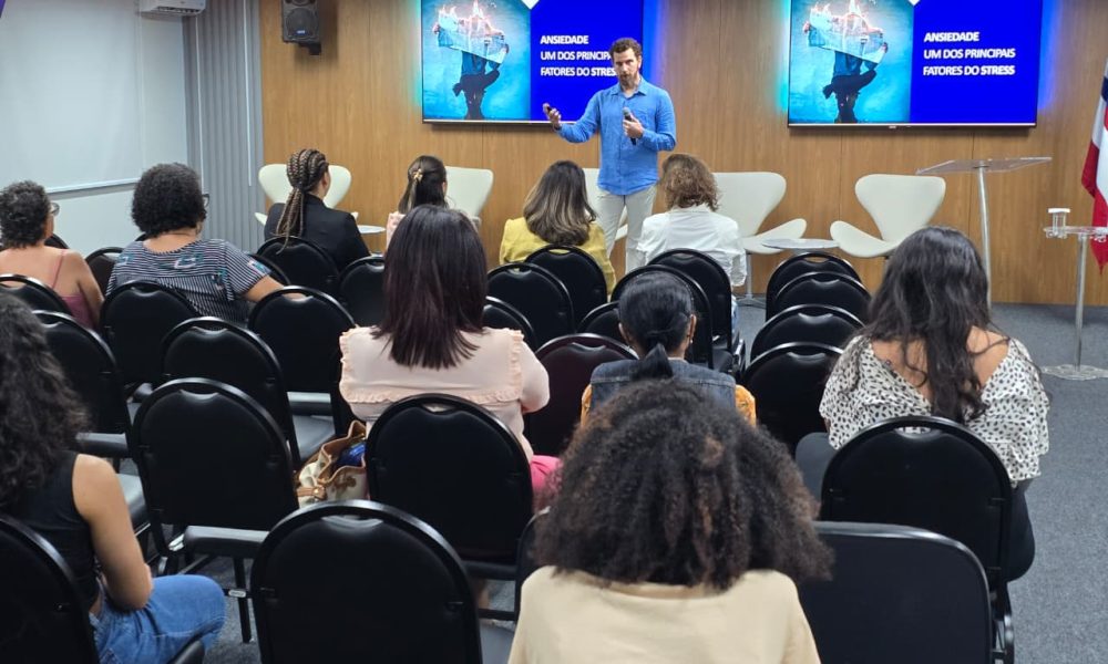 Mês do(a) servidor(a) – Palestra sobre inteligência emocional