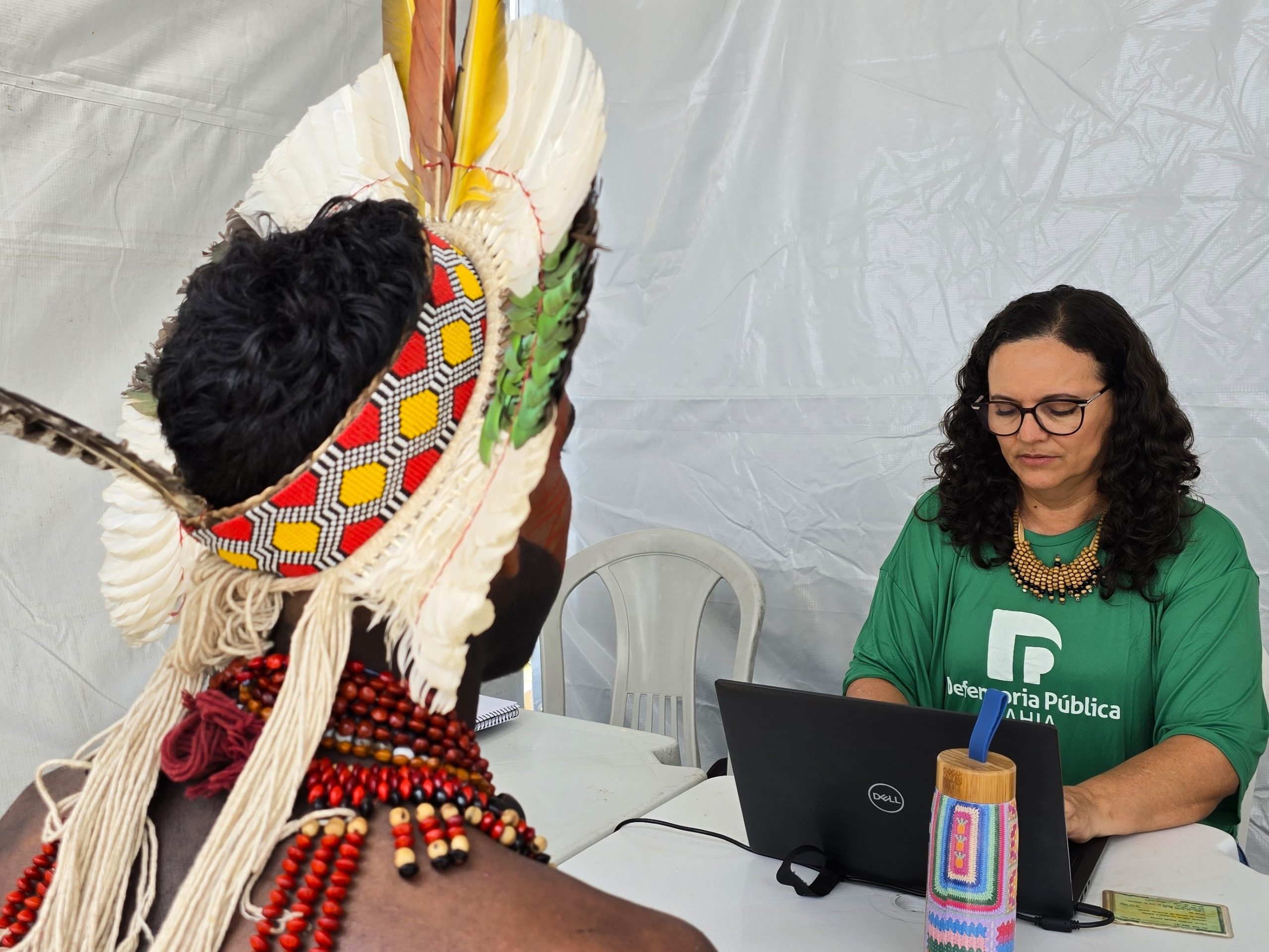 “Aldeando Direitos” leva atendimento jurídico e garantia de cidadania aos povos indígenas durante o ATL Bahia