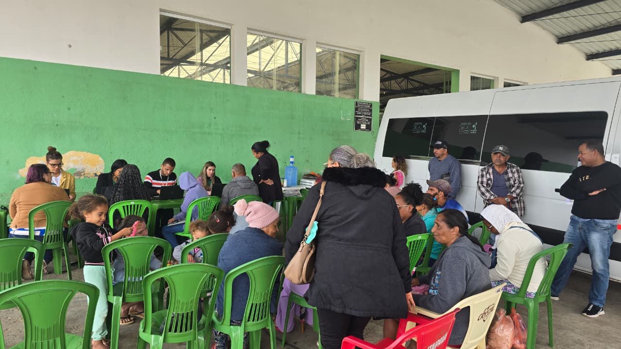 População enfrenta frio de 19ºC para acessar serviços da Defensoria em Brejões 